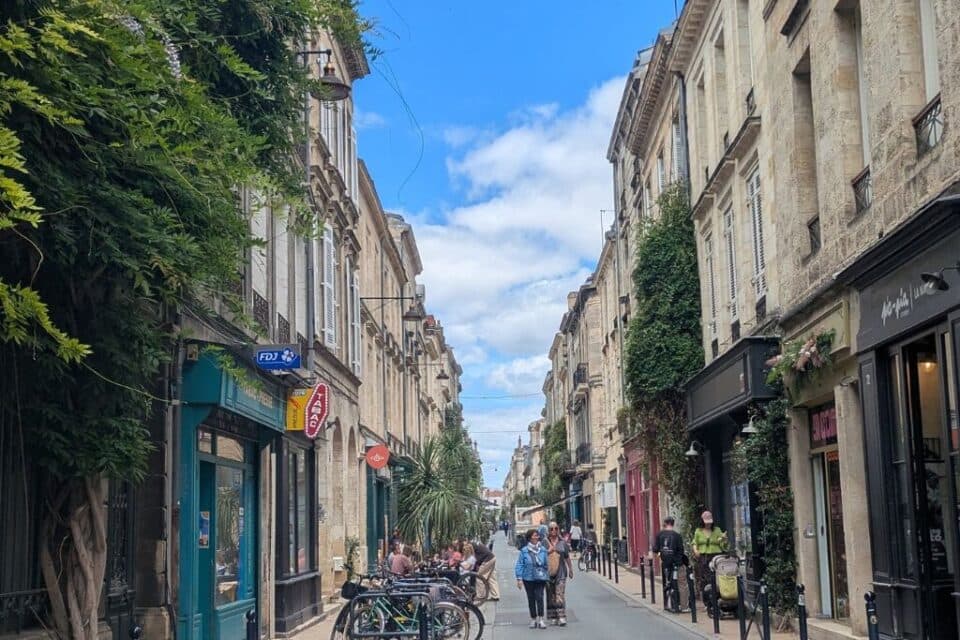 Rue Notre-Dame Bordeaux : le village bohème des Chartrons qui se réinvente